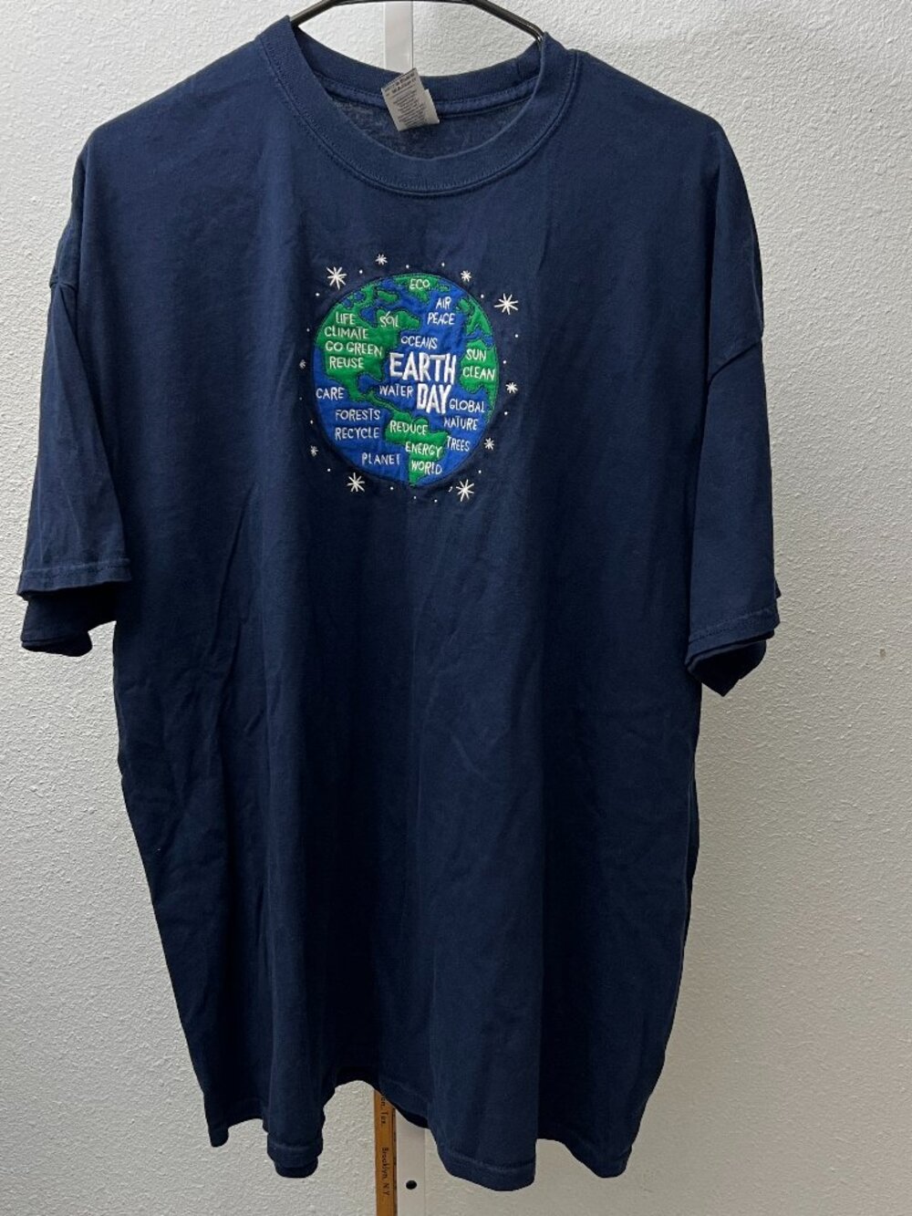 Gildan Heavy Cotton Blue w Embroidered Earth "Earth Day" Tee T-Shirt SZ 2XL